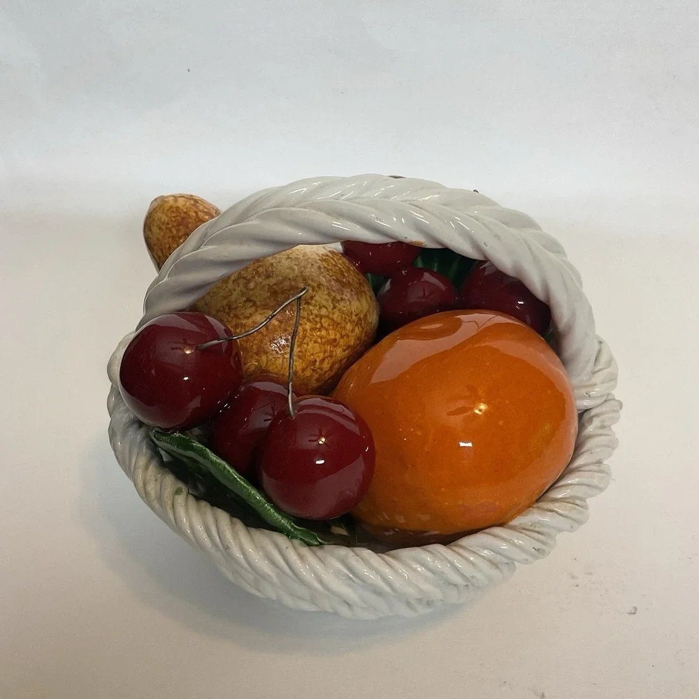 Vintage Bassano Capodimonte Style‎ Italian Italy Ceramic Fruit Basket Figurine